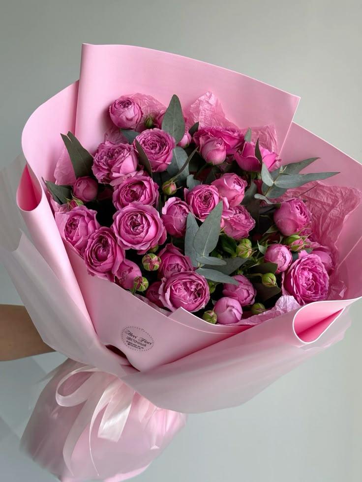 Corporate meeting room with carefully timed floral arrangements that maintain elegance throughout business hours